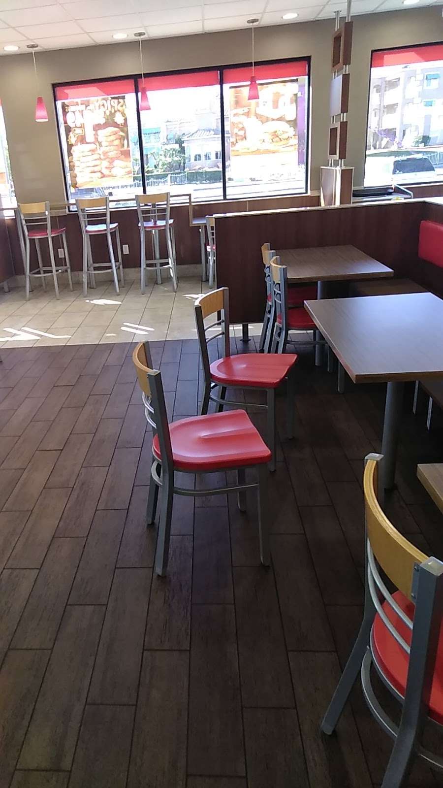 Burger King | 4111 Boulder Hwy, Las Vegas, NV 89121, USA | Phone: (702) 432-6694