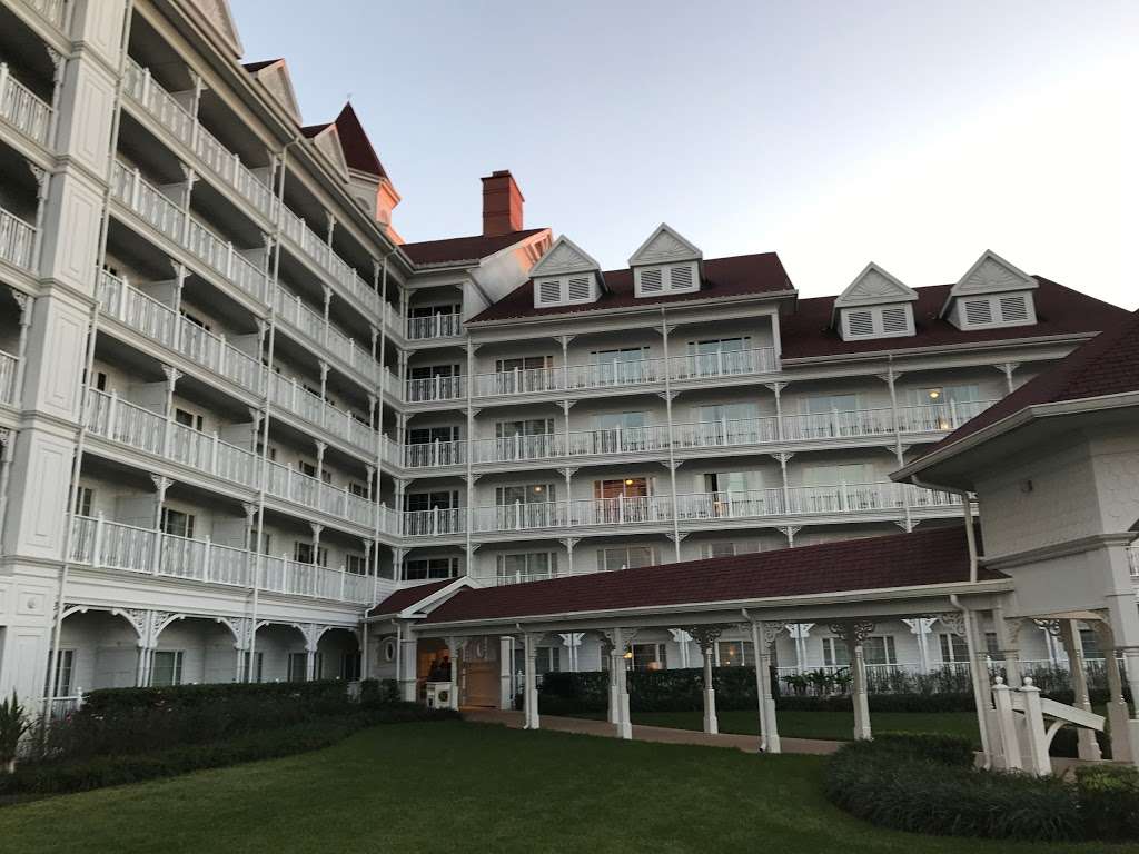 Monorail Station - Disneys Grand Floridian Resort & Spa | Disneys Grand Floridian, Orlando, FL 32836, USA