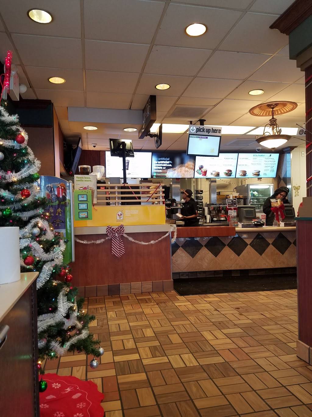 McDonalds | 617 W Oklahoma Ave, Milwaukee, WI 53215, USA | Phone: (414) 482-3336