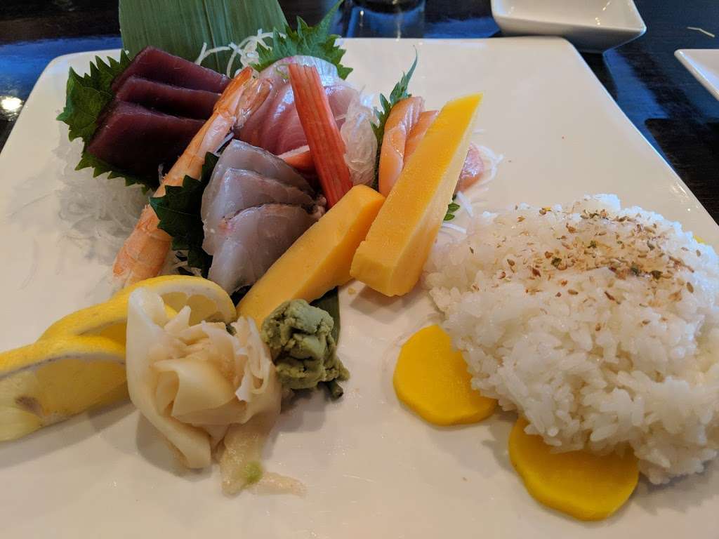 Kumo Sushi & Lounge | 168 Danbury Road (Stop & Shop Shopping Center), New Milford, CT 06776, USA | Phone: (860) 799-5711