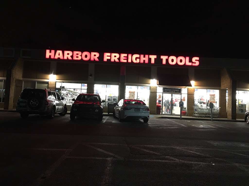 Harbor Freight Tools | 151 Franklin Mills Blvd, Philadelphia, PA 19154, USA | Phone: (215) 632-5320