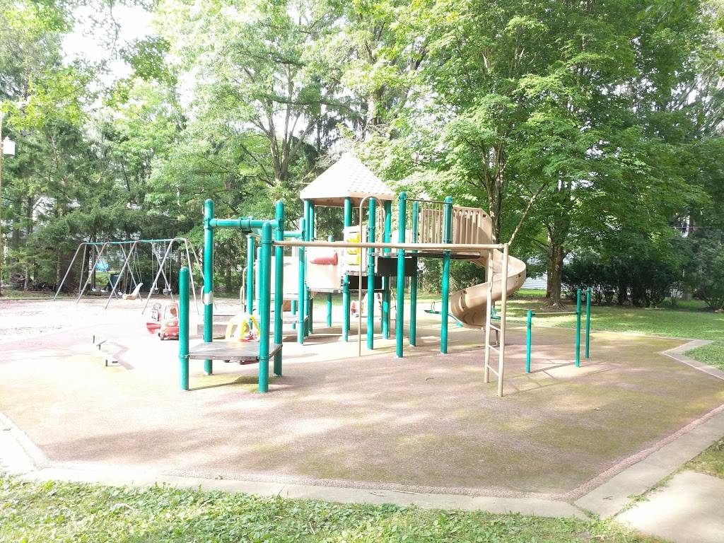 Shaker Square Park | 888 Middlebury Ct, Worthington, OH 43085, USA | Phone: (614) 436-2743