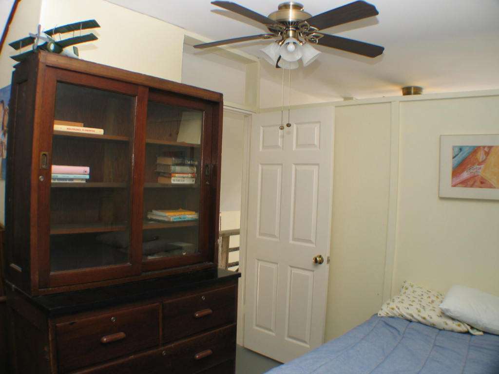 NYC Waterfront Home Vacation Rental | 10-08 Church Rd, Broad Channel, NY 11693, USA | Phone: (917) 346-9539