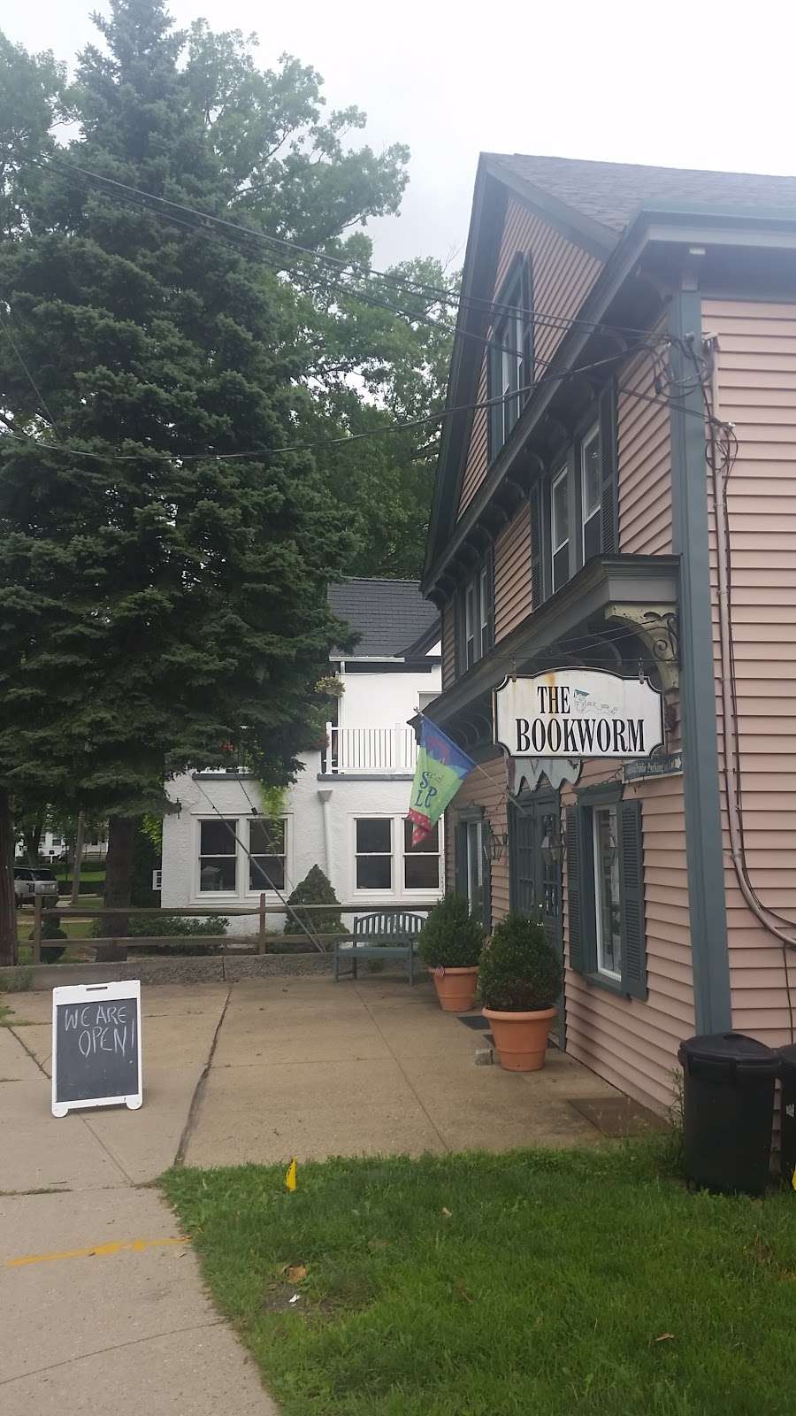 Bookworm | 99 Claremont Rd, Bernardsville, NJ 07924 | Phone: (908) 766-4599