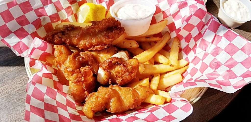 Boat House | 1445 CA-1, Bodega Bay, CA 94923, USA | Phone: (707) 875-3495