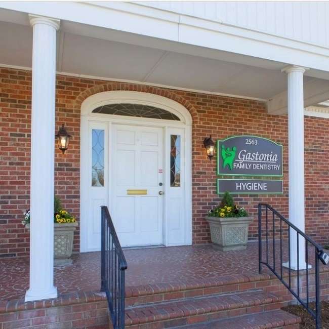 Gastonia Family Dentistry | 2557 Pembroke Rd, Gastonia, NC 28054, USA | Phone: (704) 727-4272