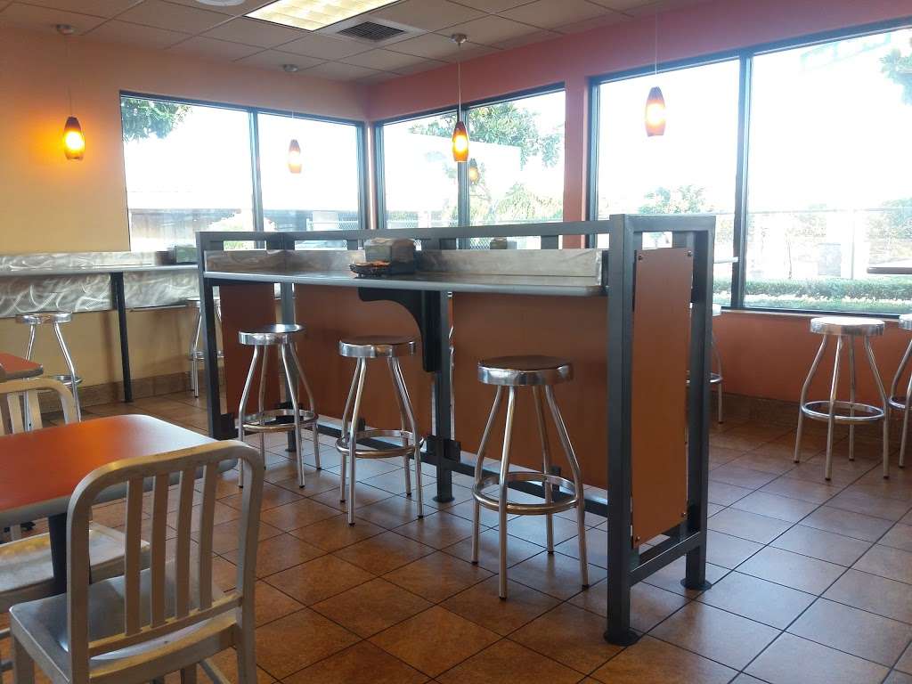 Jack in the Box | 2021 N Towne Ave, Pomona, CA 91767 | Phone: (909) 620-4141