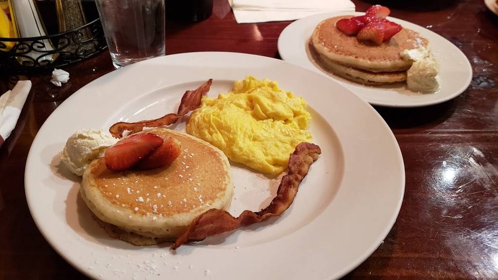 Gold Coffee Pancake House | 8810 S Emerson Ave, Indianapolis, IN 46237, USA | Phone: (317) 851-8614