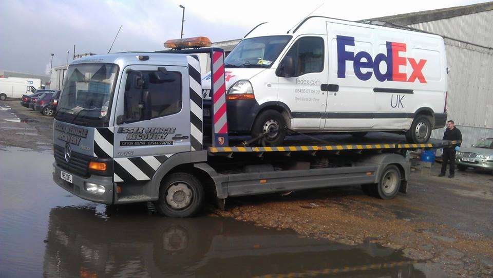 Essex Vehicle Recovery | 39 Lingfield Ave, Upminster RM14 2PF, UK | Phone: 07939 811799