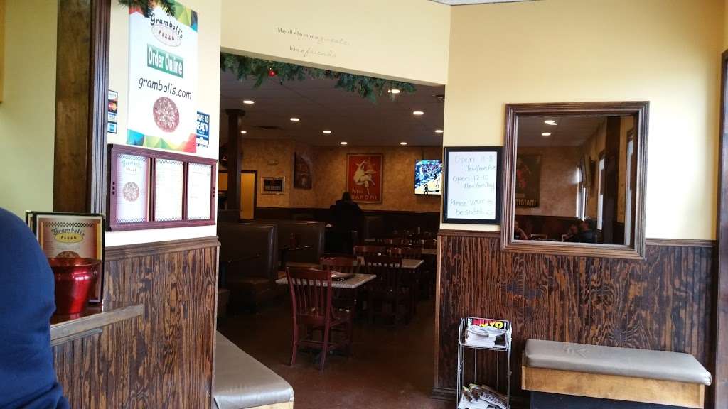 Grambolis Pizza | 11733 Pendleton Pike, Indianapolis, IN 46236, USA | Phone: (317) 823-4466