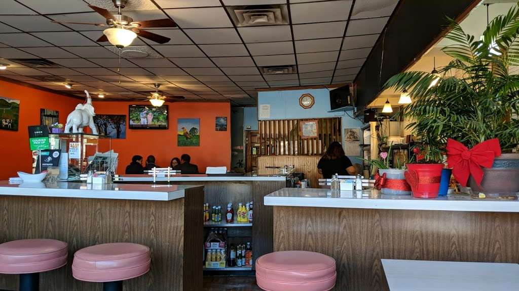 Mayfair Restaurant | 4461 W Lawrence Ave ste 1, Chicago, IL 60630, USA | Phone: (773) 685-6040 Mayfair Restaurant | 4461 W Lawrence Ave ste 1, Chicago, IL 60630, USA | Phone: (773) 685-6040