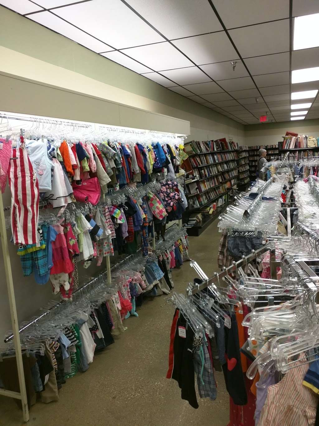 Goodwill Thrift Store & Donation Center | 3106 N Shiloh Rd, Garland, TX 75044, USA | Phone: (972) 530-4542