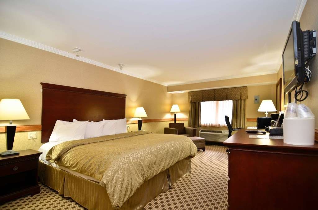 Best Western Regency House Hotel | 140 NJ-23, Pompton Plains, NJ 07444 | Phone: (973) 696-0900