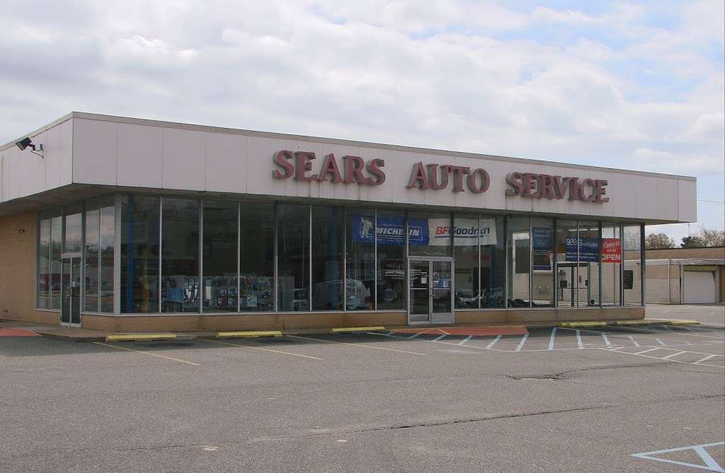 Sears Auto Center in 117 N Delsea Dr, Vineland, NJ 08360, USA