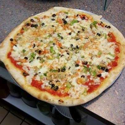 Knockout Pizza | 60 Chambers Bridge Rd, Lakewood, NJ 08701, USA | Phone: (732) 363-3000