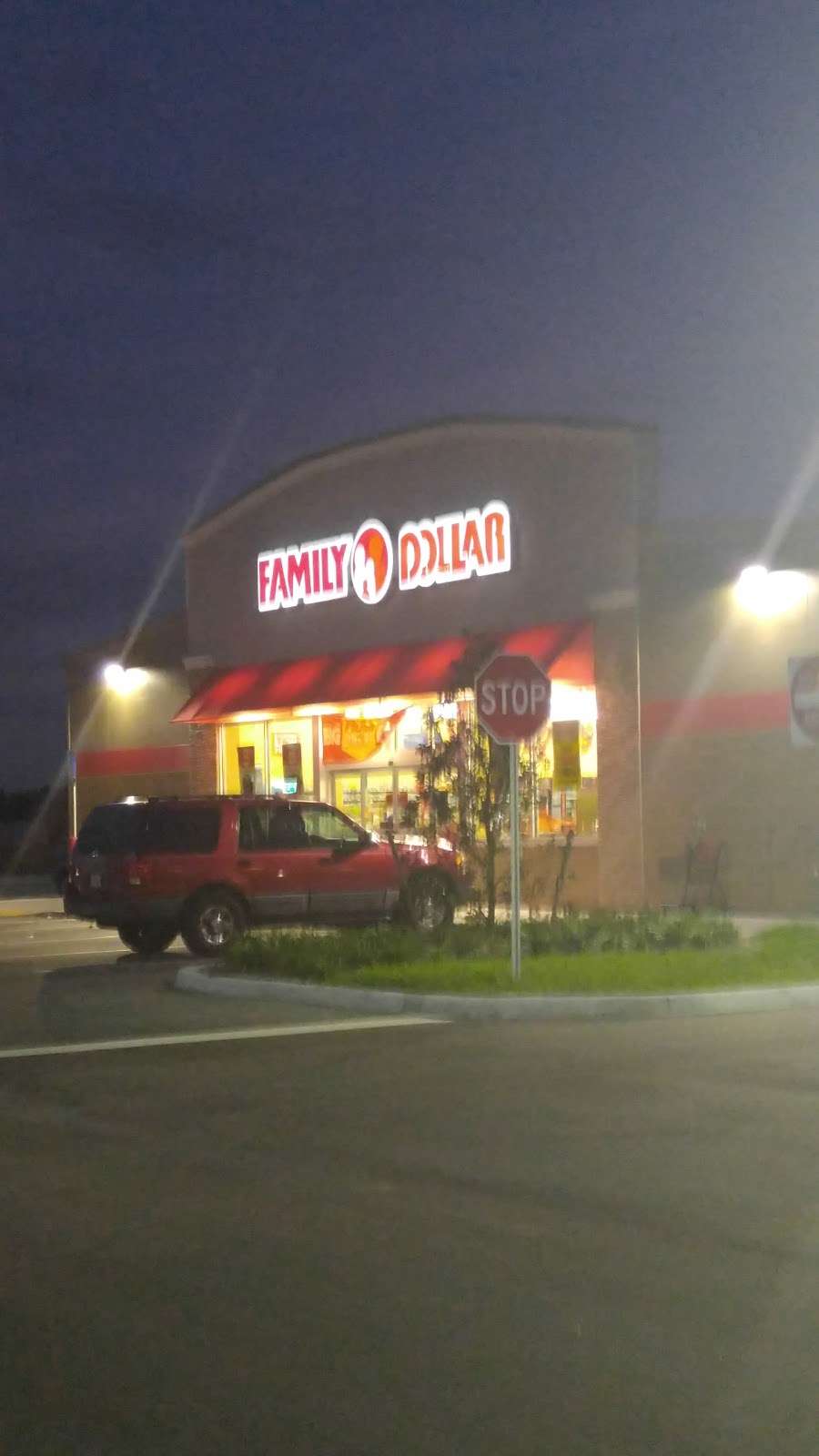 Family Dollar | 1645 S Poinciana Blvd, Kissimmee, FL 34758, USA | Phone: (321) 250-5168