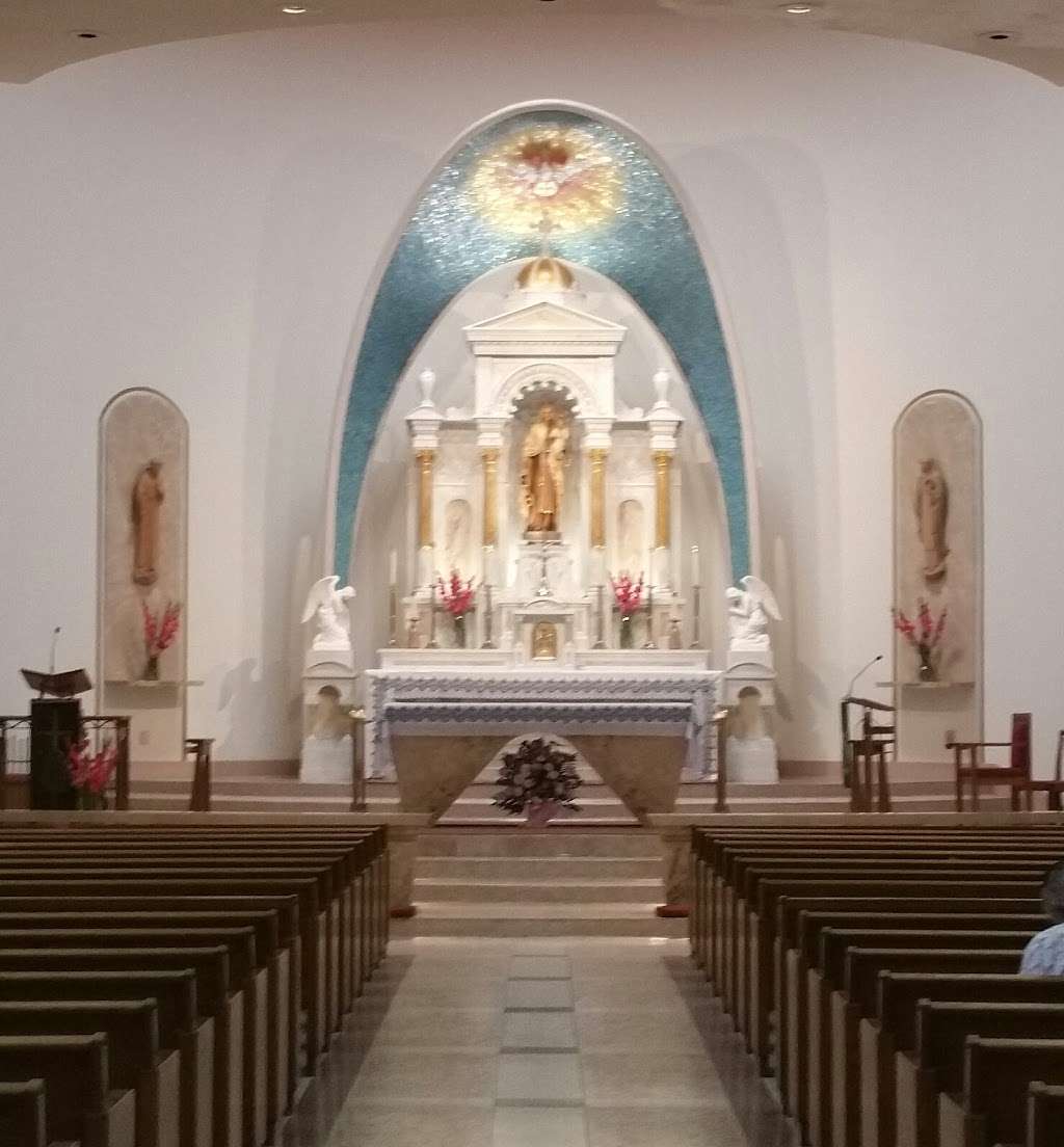 Our Lady of Mount Carmel | 1919 54th St, Kenosha, WI 53140, USA | Phone: (262) 652-7660