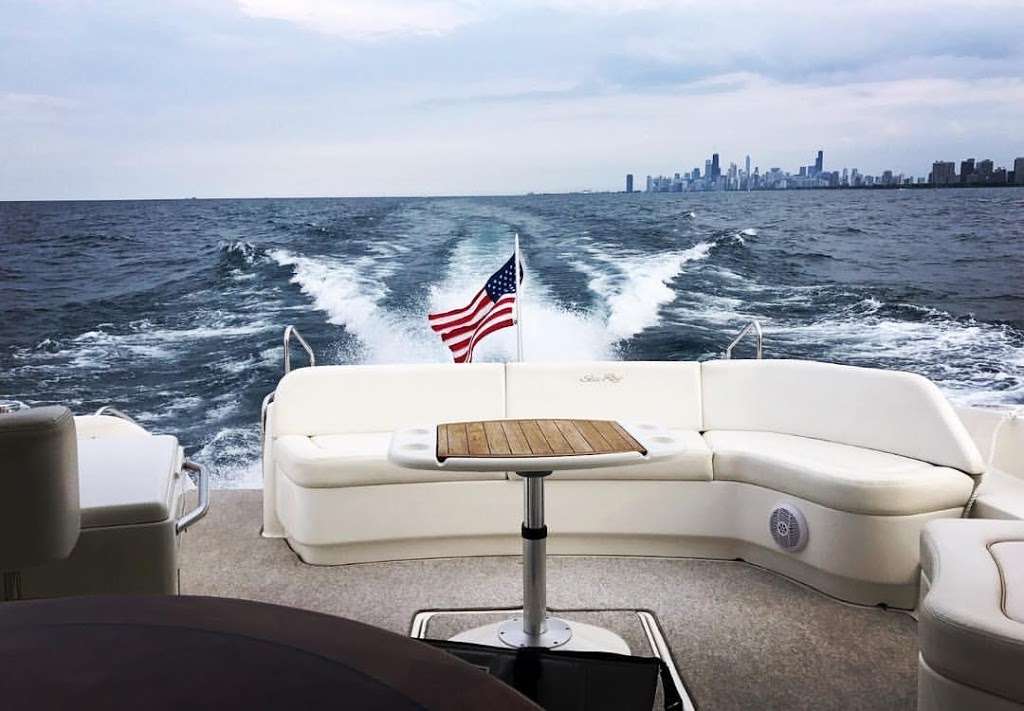 Endeavor Boating | 1559 S Lake Shore Dr Slip J31, Chicago, IL 60605, USA | Phone: (312) 868-0222