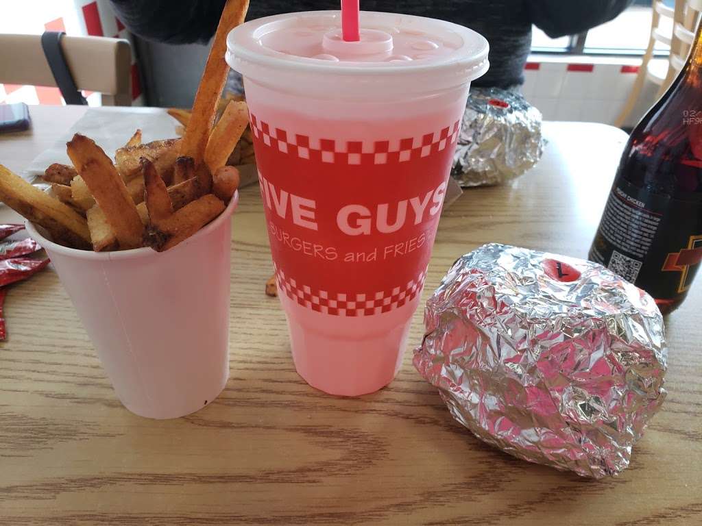 Five Guys | 584-A Centerville Rd, Lancaster, PA 17601, USA | Phone: (717) 459-3055