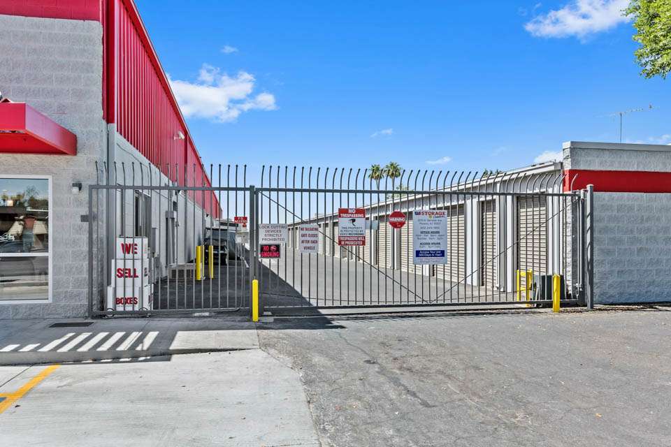 US Storage Centers | 2019 W Glendale Ave, Phoenix, AZ 85021, USA | Phone: (602) 833-7177