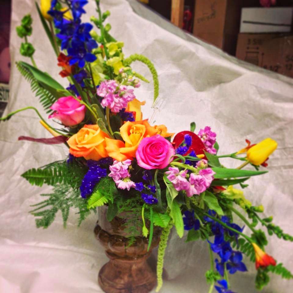 Seven Sisters Florist | 289 S Peru St, Cicero, IN 46034 | Phone: (317) 984-1761