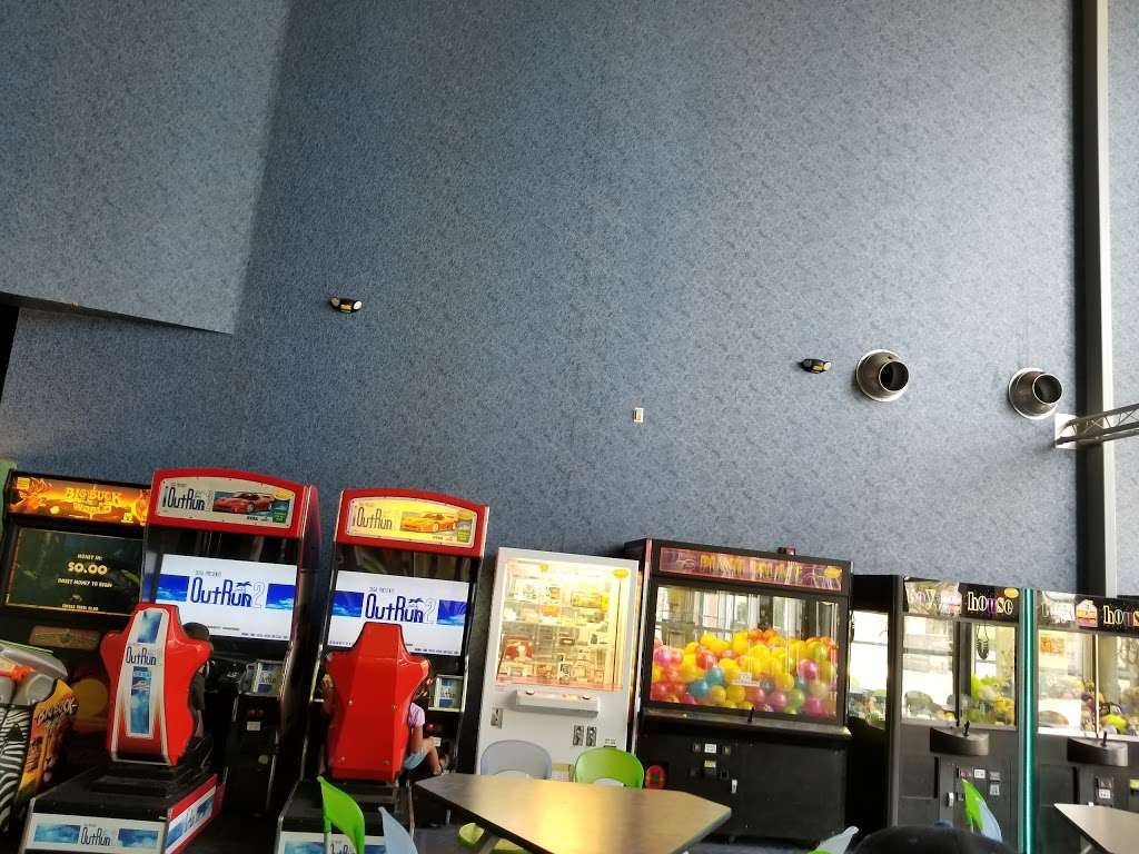 AMC Perry Crossing 18 380 Cinema Blvd, Plainfield, IN 46168