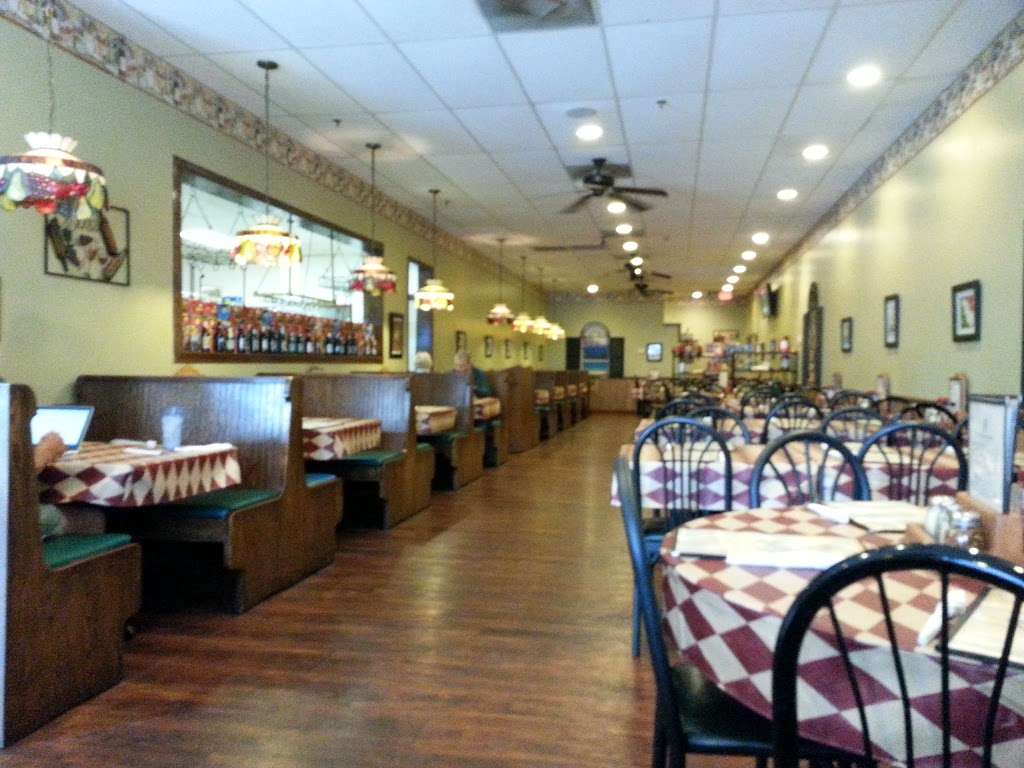 Vinnys Italian Grill & Pizzeria | 20 Plantation Dr, Fredericksburg, VA 22406, USA | Phone: (540) 372-6968