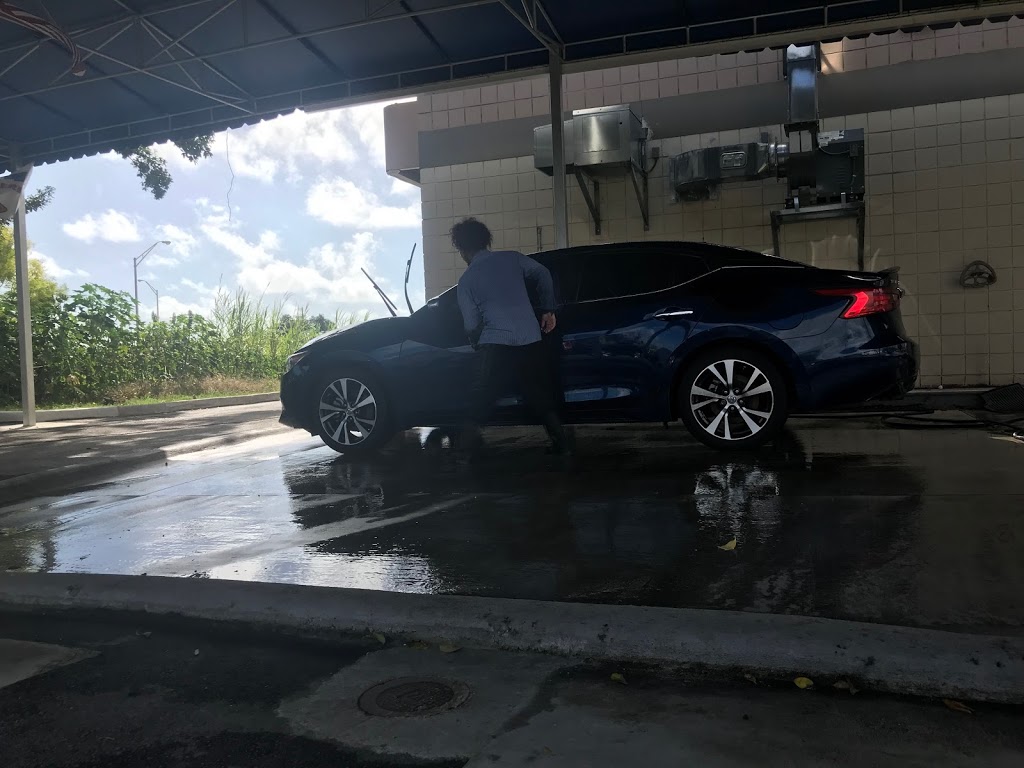 Christian’s Hand Car Wash Corp . Mobile car Detail / Mobile Car  | 3301 N University Dr, Hollywood, FL 33024, USA | Phone: (786) 226-4119