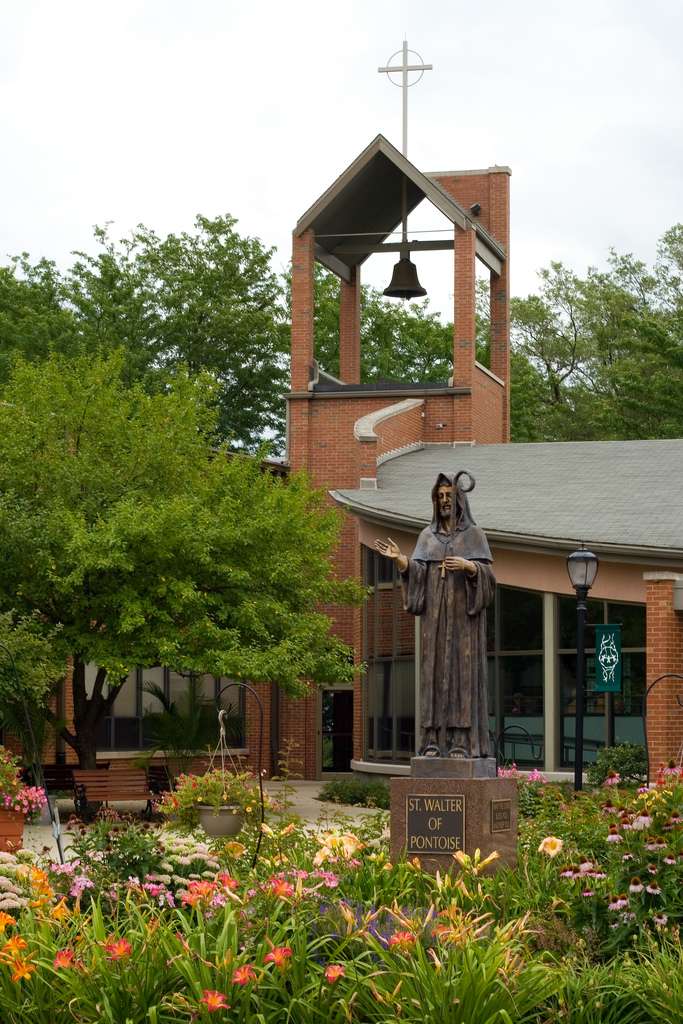 St. Walter Catholic School | 201 W Maple Ave, Roselle, IL 60172, USA | Phone: (630) 529-1721