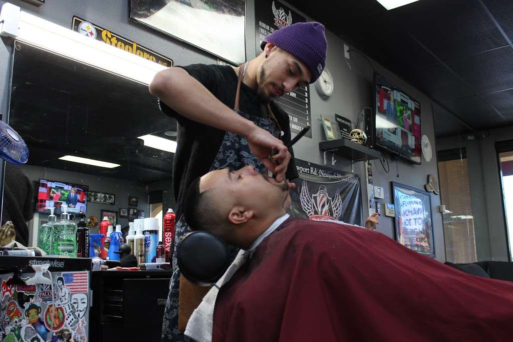 Pacos Fresh Kutts Barber Shop | 26900 Newport Rd #113, Menifee, CA 92584 | Phone: (323) 217-7525
