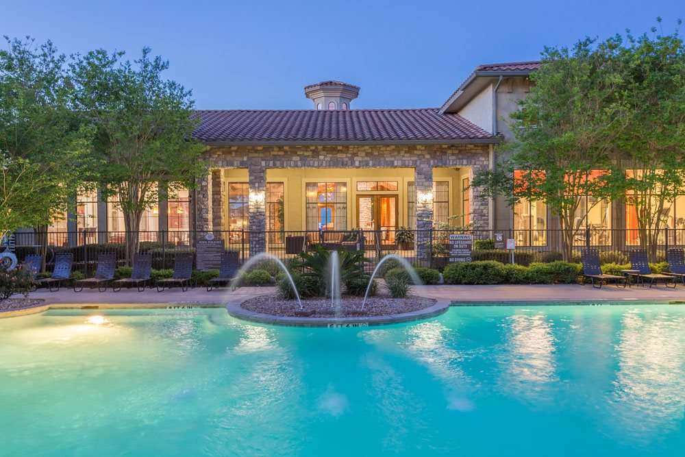 Costa Bella Apartment Homes | 1703 N Loop 1604 W, San Antonio, TX 78258, USA | Phone: (210) 492-8222