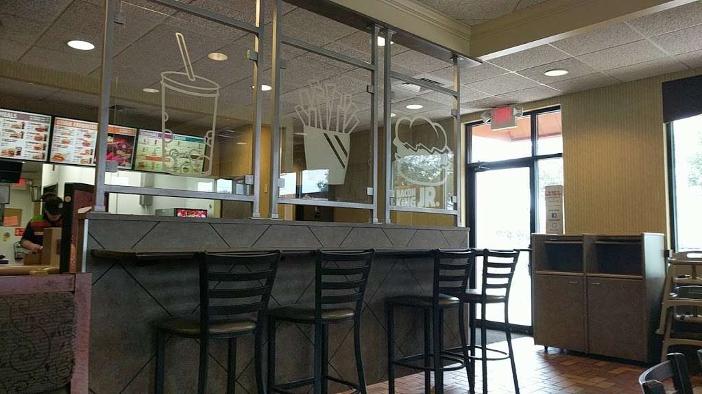 Taco Bell | 2325 US-92 W, Auburndale, FL 33823, USA | Phone: (863) 967-5206