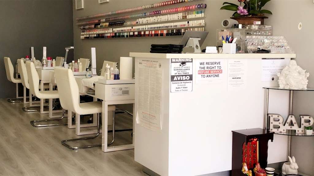 Elysian Nail Bar | 4318 W Magnolia Blvd, Burbank, CA 91505 | Phone: (818) 566-9636