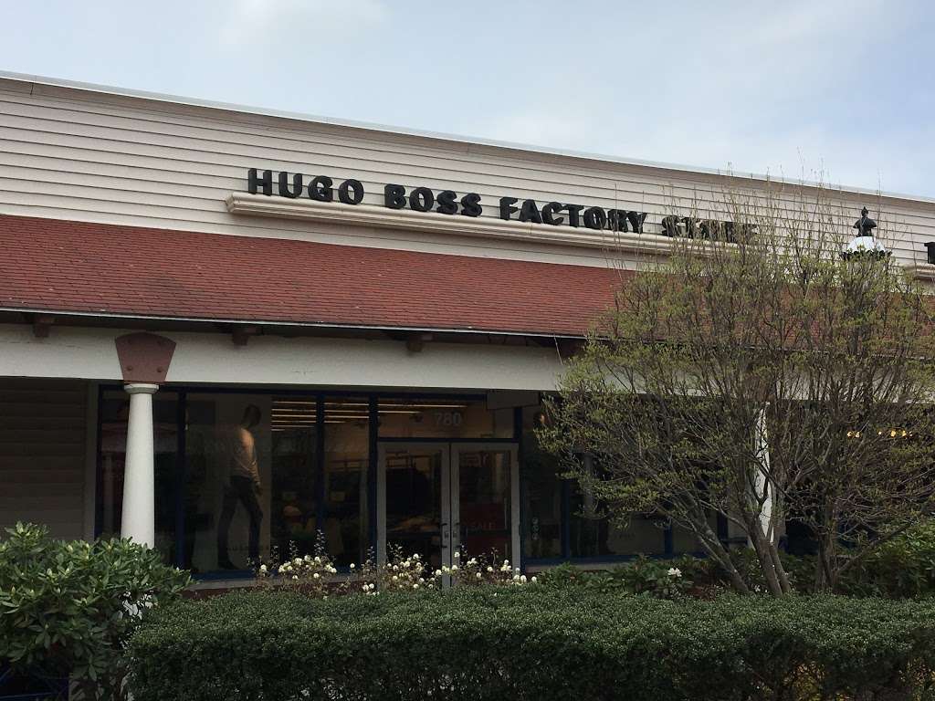 Hugo Boss Factory Outlet | 1 Outlet Blvd #780, Wrentham, MA 02093, USA | Phone: (508) 384-0358