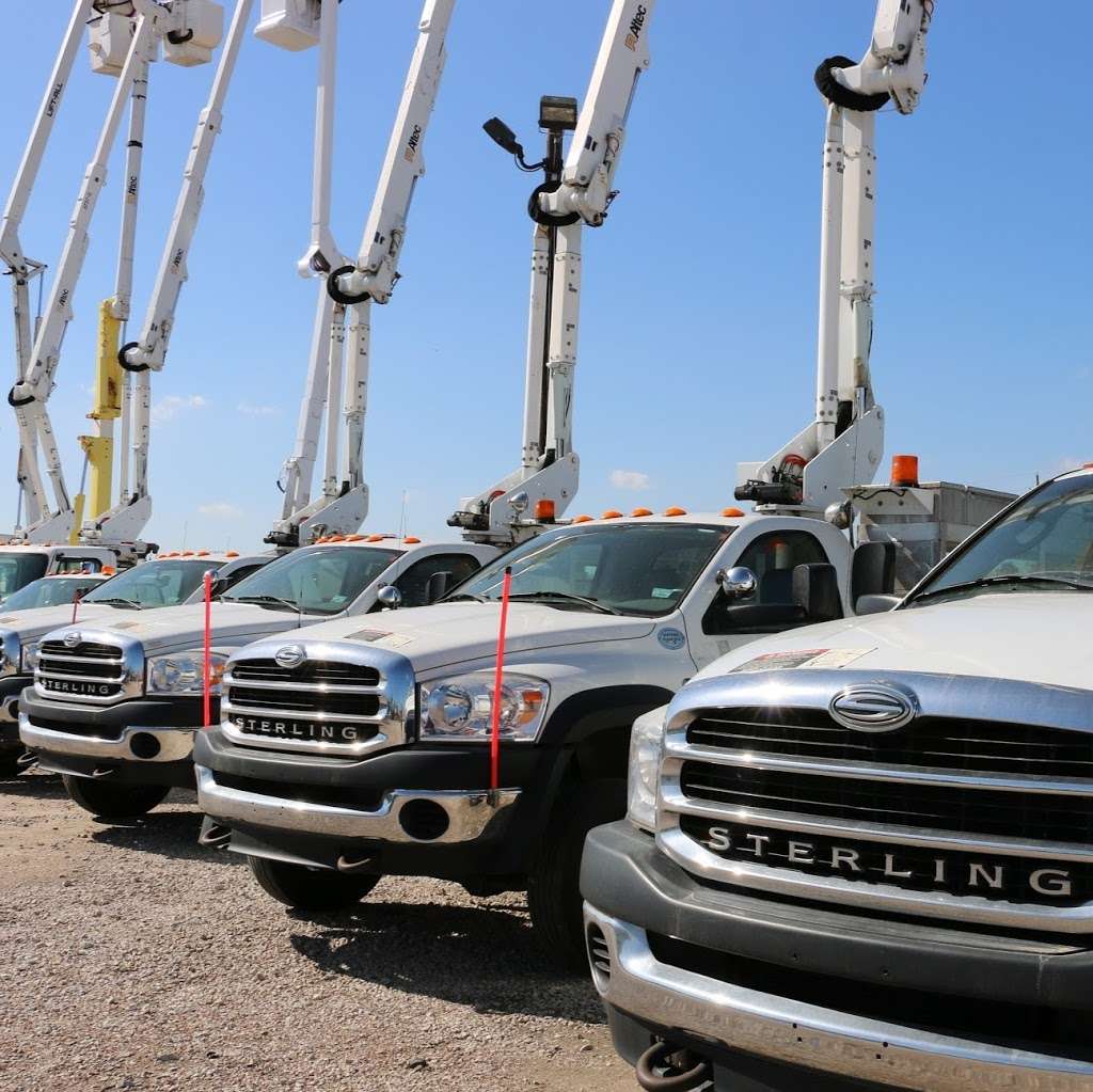 Atlas Truck Sales, Inc. | 17000 10 East, Channelview, TX 77530, USA | Phone: (281) 452-6700