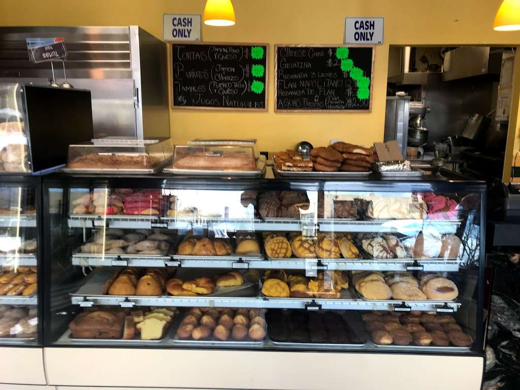 El Pan Dulce Bakery | 1657 McKee Rd # 10, San Jose, CA 95116, USA | Phone: (408) 272-3666