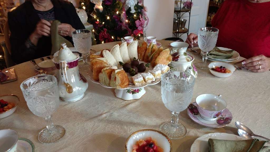 Barbara S Victorian Tea House & Boutique | 7491 Etiwanda Ave, Etiwanda, CA 91739, USA | Phone: (909) 899-1700