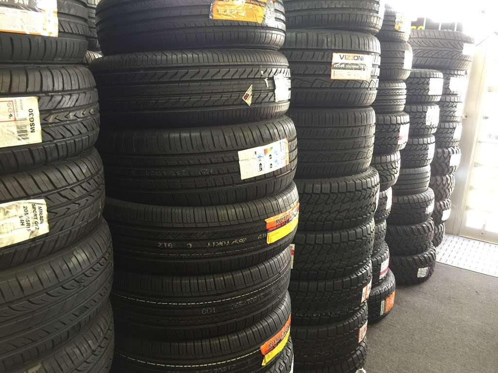 Low Price Tires | 2901 TX-3, Dickinson, TX 77539, USA | Phone: (281) 678-8686