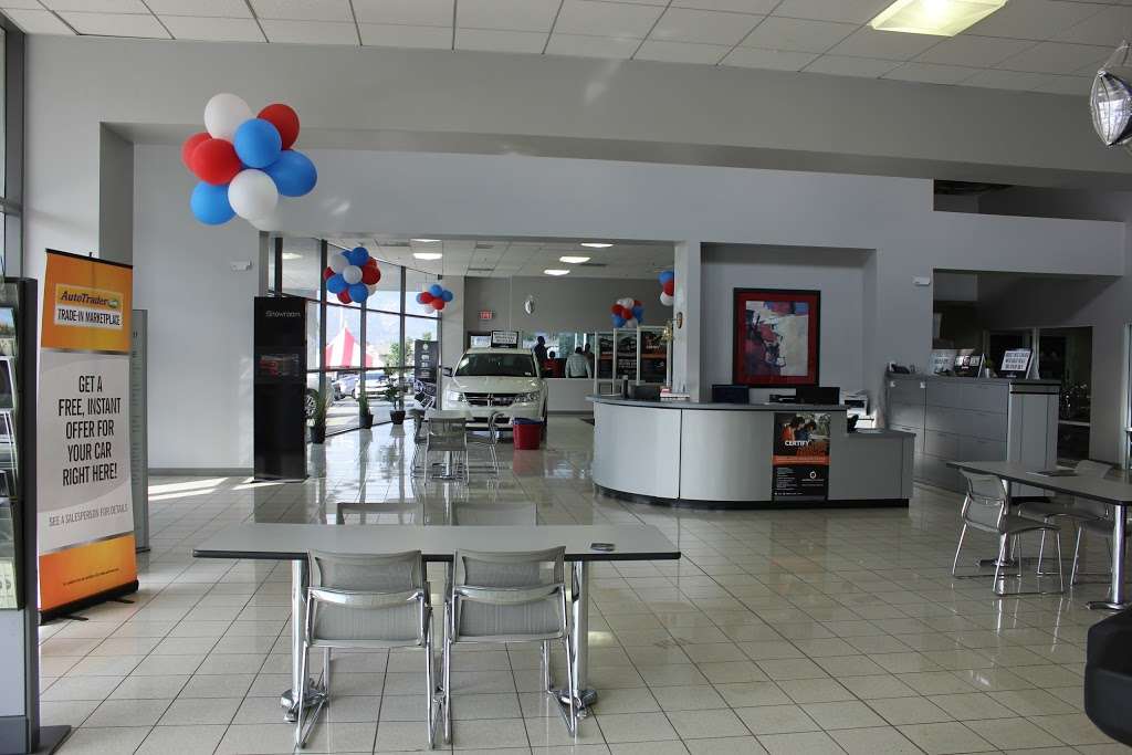 Lake Elsinore Chrysler Dodge Jeep Ram | 31400 Auto Center Dr, Lake Elsinore, CA 92530, USA | Phone: (951) 225-4749