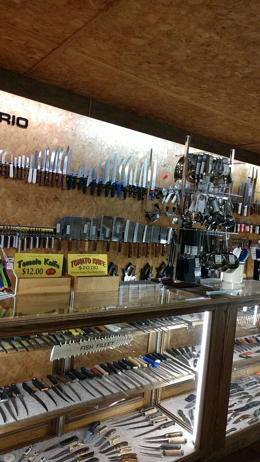 Country Knives | 4134 Old Philadelphia Pike, Gordonville, PA 17529, USA | Phone: (717) 768-3818