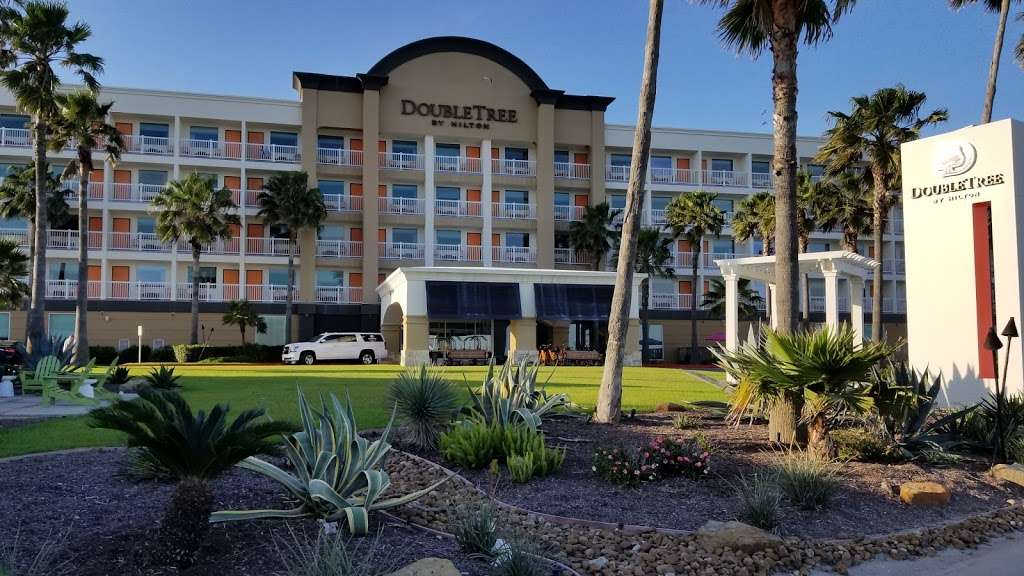 DoubleTree by Hilton Hotel Galveston Beach | 1702 Seawall Blvd, Galveston, TX 77550, USA | Phone: (409) 762-4141