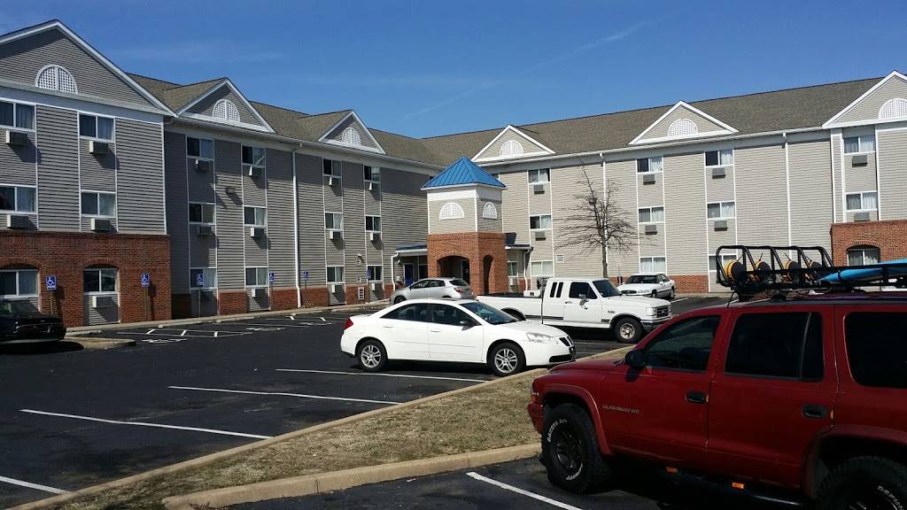 InTown Suites Extended Stay St. Louis MO - Hazelwood | 9067 Dunn Rd, Hazelwood, MO 63042, USA | Phone: (314) 731-1902