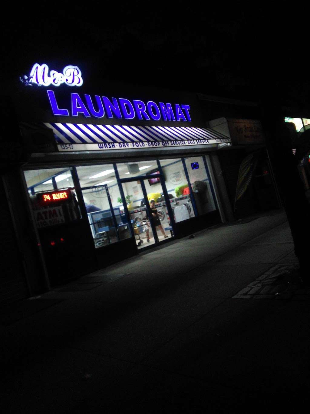 M & B Laundromat | 13513 Lefferts Blvd, South Ozone Park, NY 11420, USA | Phone: (718) 323-0738