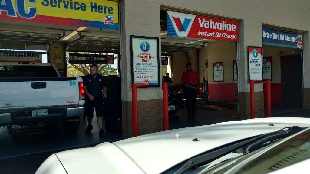 Valvoline Instant Oil Change in 1505 E Mitchell Hammock Rd, Oviedo, FL