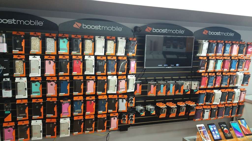 Boost Mobile | 841 W Rollins Rd, Round Lake Heights, IL 60073, USA | Phone: (224) 338-8122