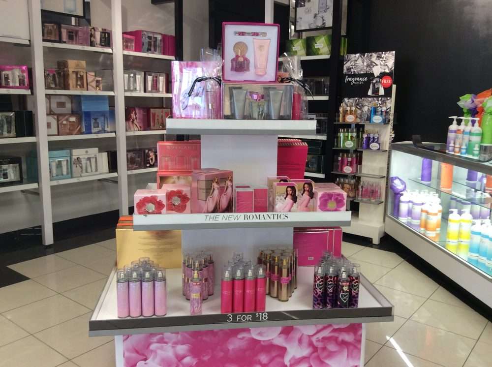 Perfumania | 11861 NE Executive Dr, Edinburgh, IN 46124 | Phone: (812) 526-9789