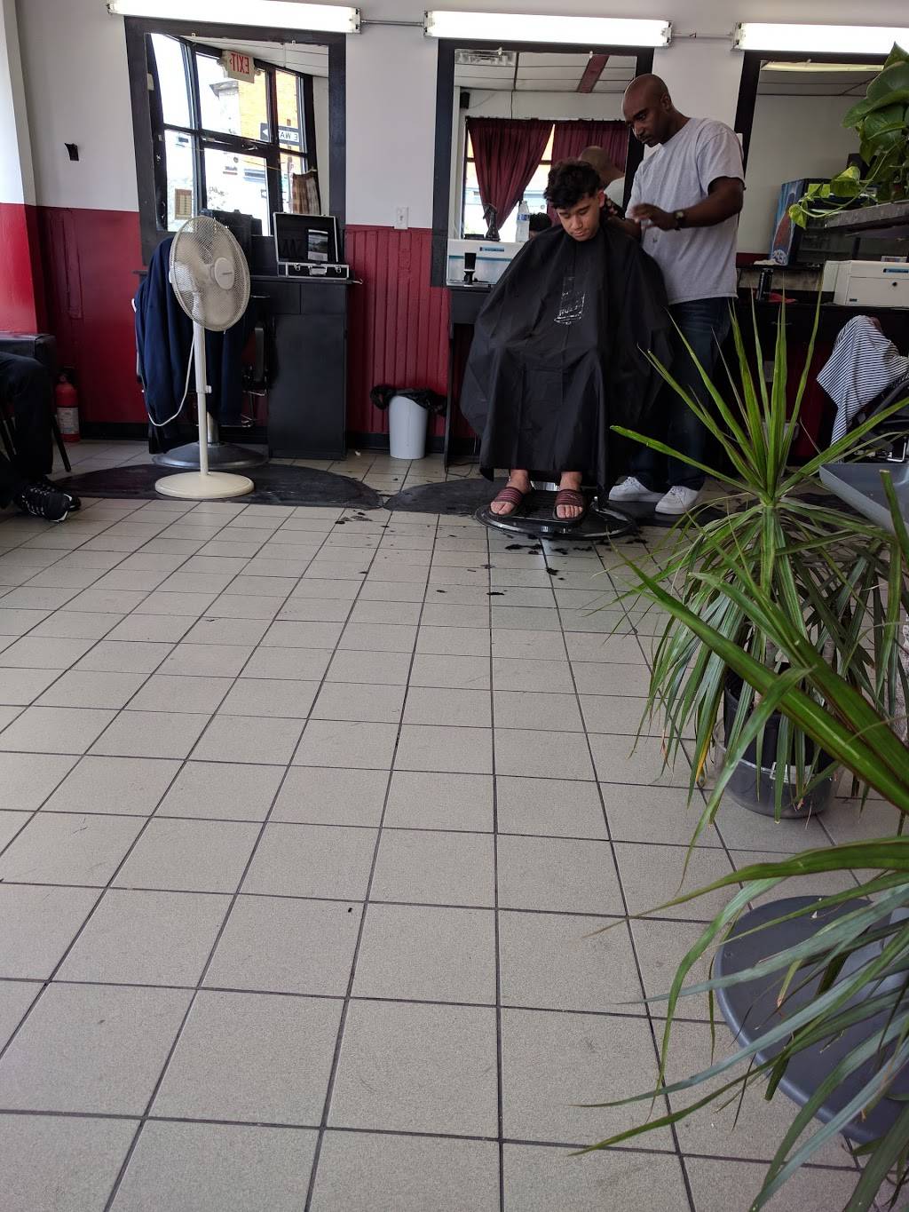 Gueros Barber Shop | 4600 W Vernor Hwy, Detroit, MI 48209, USA | Phone: (313) 215-6724