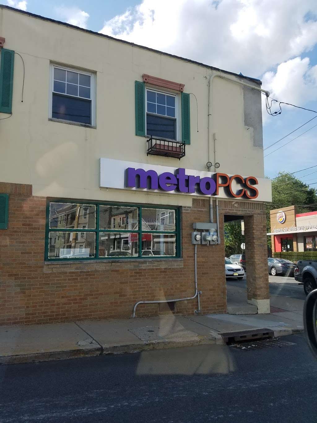 Metro by T-Mobile | 167 Belmont Ave, Haledon, NJ 07508, USA | Phone: (973) 782-4111 Metro by T-Mobile | 167 Belmont Ave, Haledon, NJ 07508, USA | Phone: (973) 782-4111