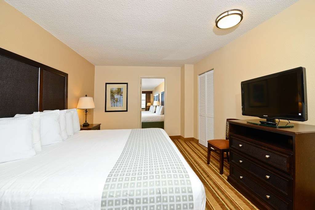 Daytona Beach Shores Hotel (Formerly Lexington Inn) | 2323 S Atlantic Ave, Daytona Beach Shores, FL 32118, USA | Phone: (386) 255-0476