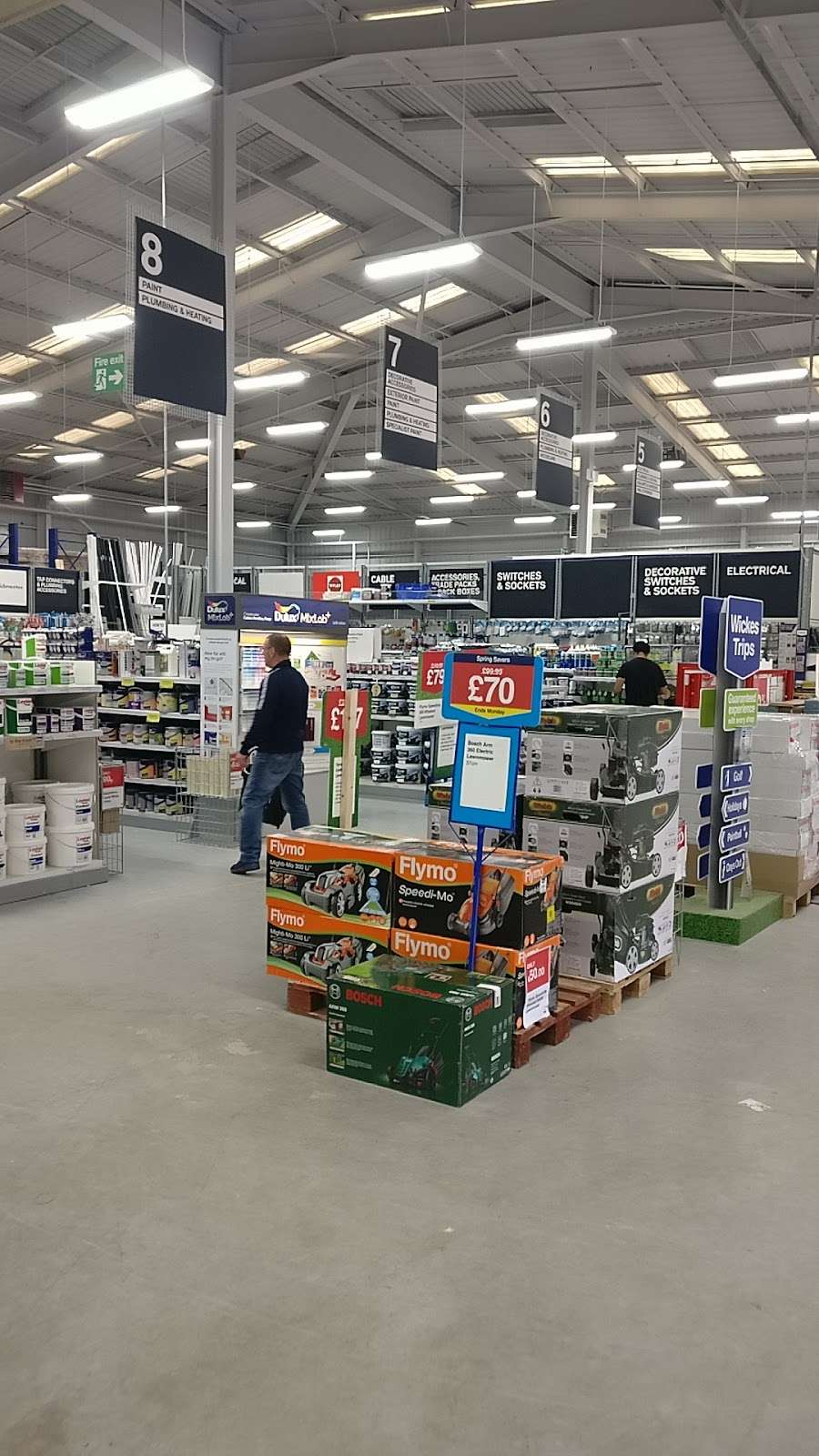 Wickes | 94 Kings Hwy, Plumstead, London SE18 2BG, UK | Phone: 020 8276 5500